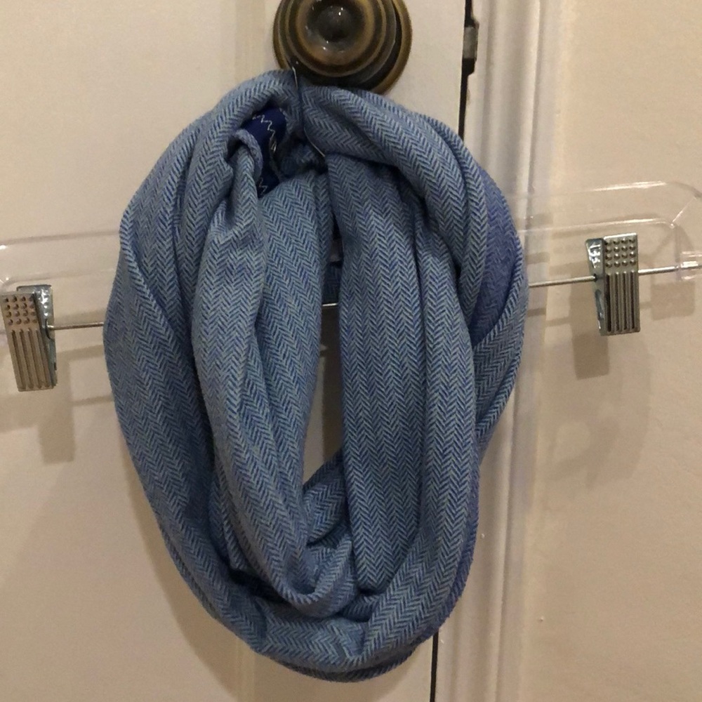 Ivivva “vinyasa” scarf Girls O/S